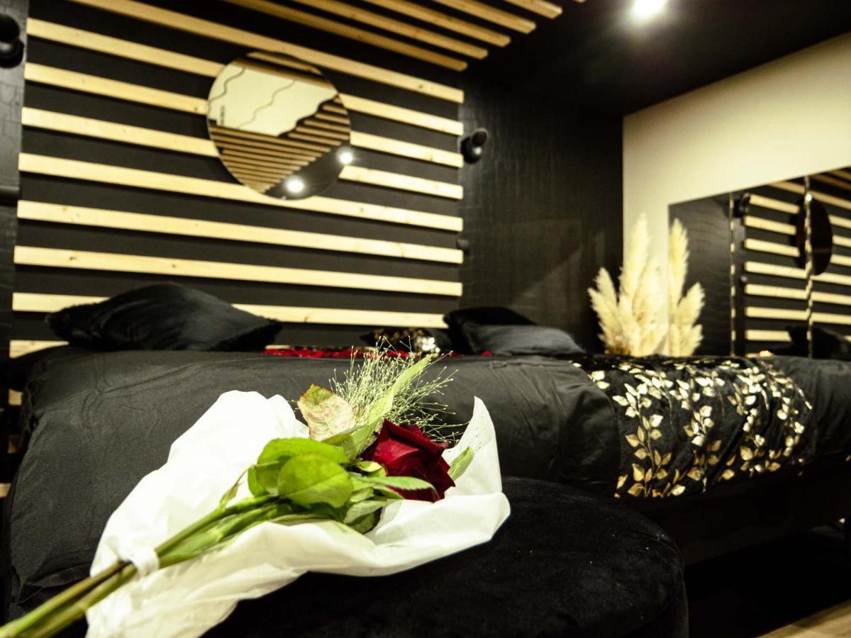 Douceur Du Charme - Love-Room A Charmes Entre Epinal Et Nancy Exterior photo