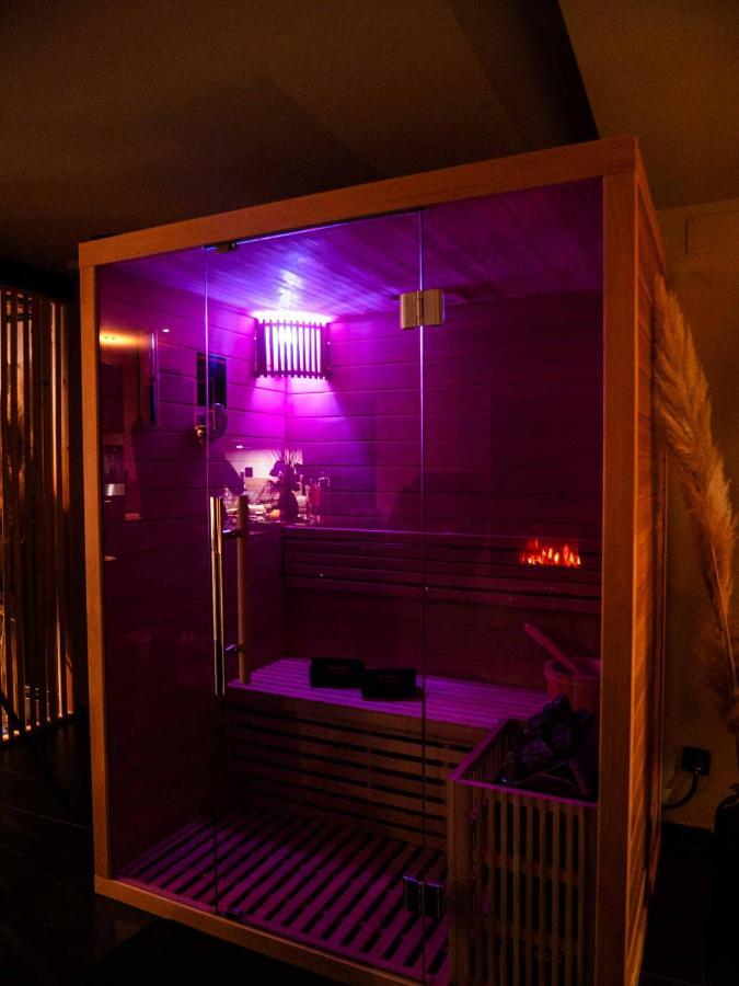 Douceur Du Charme - Love-Room A Charmes Entre Epinal Et Nancy Exterior photo