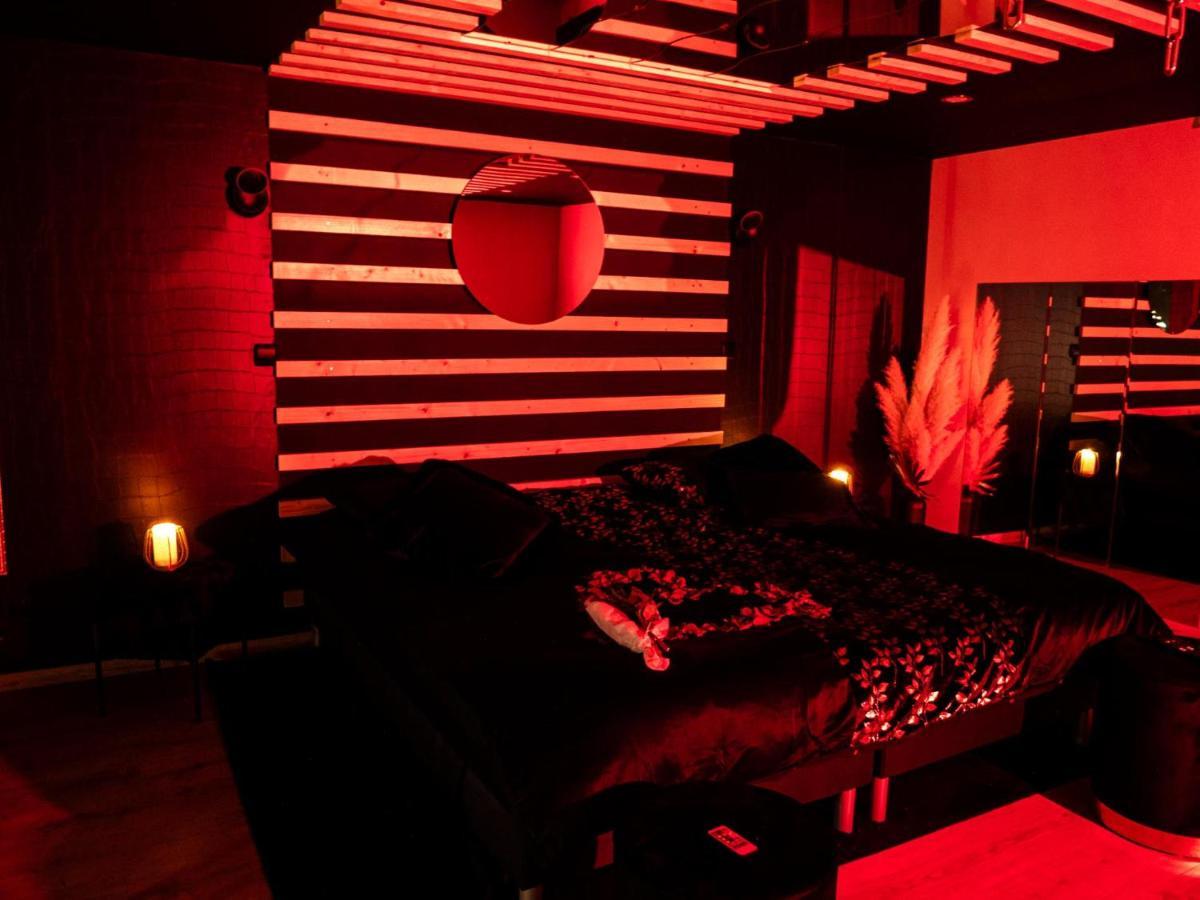 Douceur Du Charme - Love-Room A Charmes Entre Epinal Et Nancy Exterior photo
